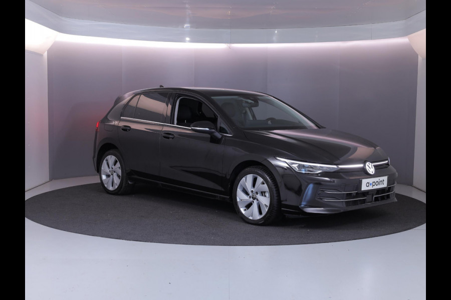 Volkswagen Golf 1.5 eHybrid Style Edition 204 pk Automaat (DSG) | Navigatie via App | Parkeersensoren (Park assist) | Achteruitrijcamera | Adaptieve cruise control | Autom. airco (3 zones) |