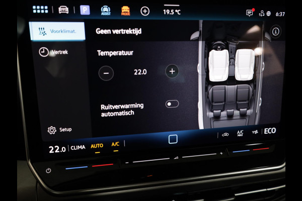 Volkswagen Golf 1.5 eHybrid Style Edition 204 pk Automaat (DSG) | Navigatie via App | Parkeersensoren (Park assist) | Achteruitrijcamera | Adaptieve cruise control | Autom. airco (3 zones) |