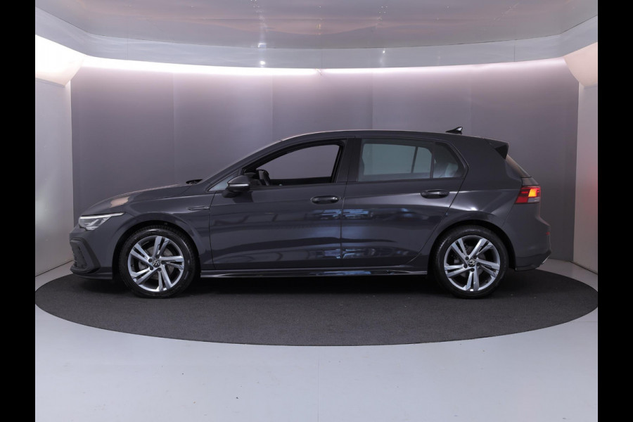 Volkswagen Golf 1.5 eTSI R-Line 130 pk Automaat (DSG) | Navigatie via App | Parkeersensoren | Autom. airco | LED koplampen | R-Line |