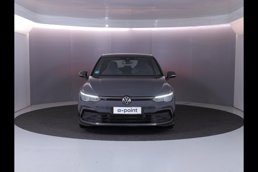 Volkswagen Golf 1.5 eTSI R-Line 130 pk Automaat (DSG) | Navigatie via App | Parkeersensoren | Autom. airco | LED koplampen | R-Line |