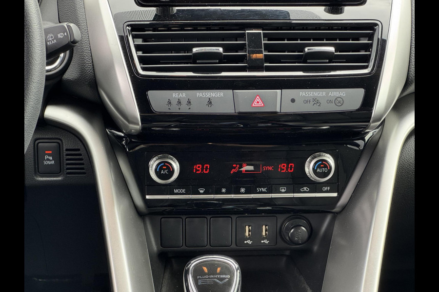Mitsubishi Eclipse Cross 2.4 PHEV Intense+ SOH 98.6%| NL-AUTO | NAVI | STANDKACHEL | STOELVERWARMING
