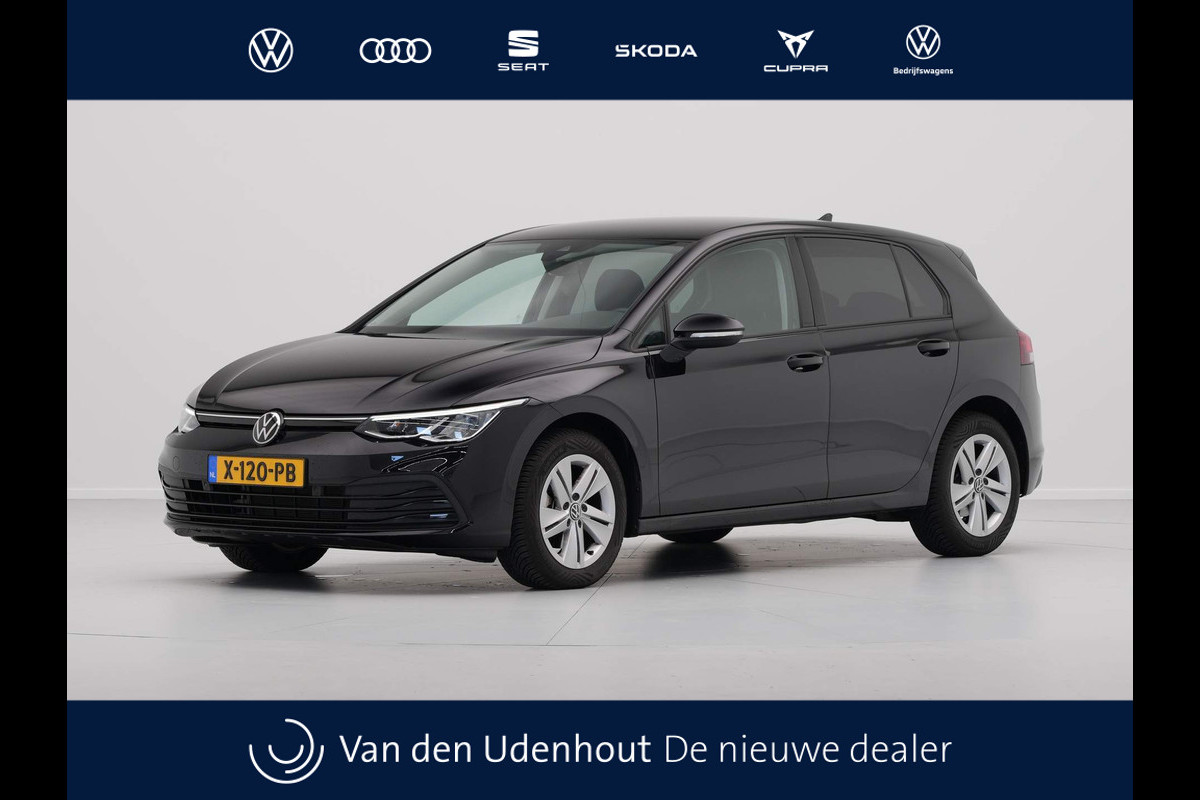 Volkswagen Golf 1.0 TSI Life Business Navigatie Acc Stuurverwarming Led