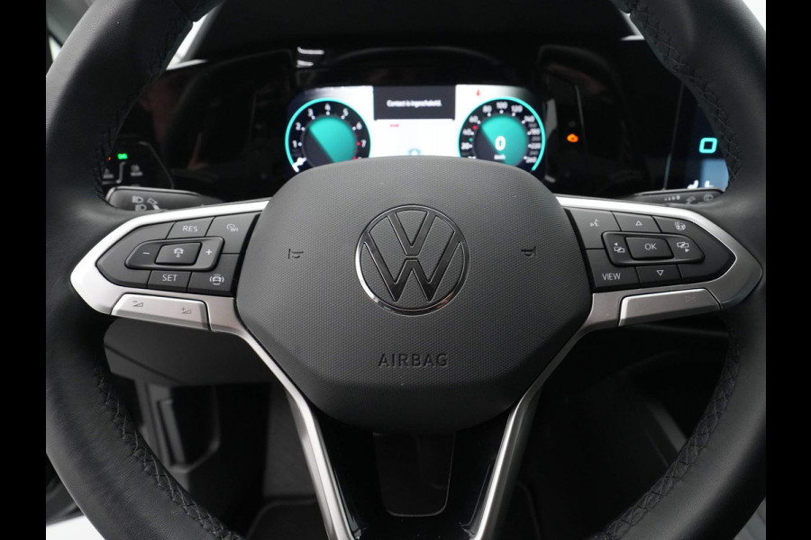 Volkswagen Golf 1.0 TSI Life Business Navigatie Acc Stuurverwarming Led