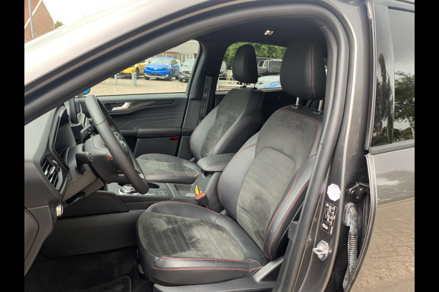 Ford Kuga 2.5 FHEV ST-Line X | 225pk | Trekhaak | Winter Pack | Adaptieve Cruise | Achteruitrijcamera | Apple Carplay & Android Auto | 1.600kg Trekgewicht
