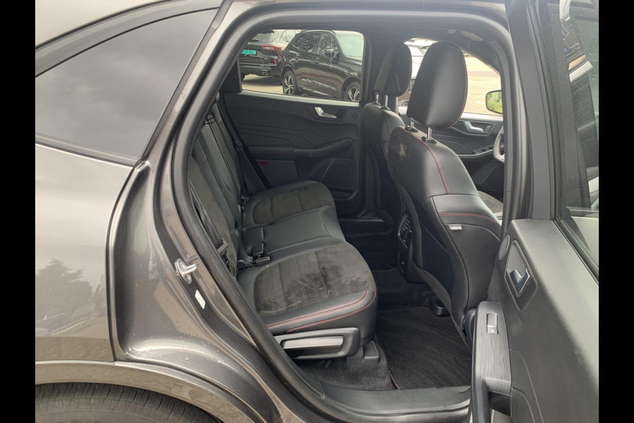 Ford Kuga 2.5 FHEV ST-Line X | 225pk | Trekhaak | Winter Pack | Adaptieve Cruise | Achteruitrijcamera | Apple Carplay & Android Auto | 1.600kg Trekgewicht