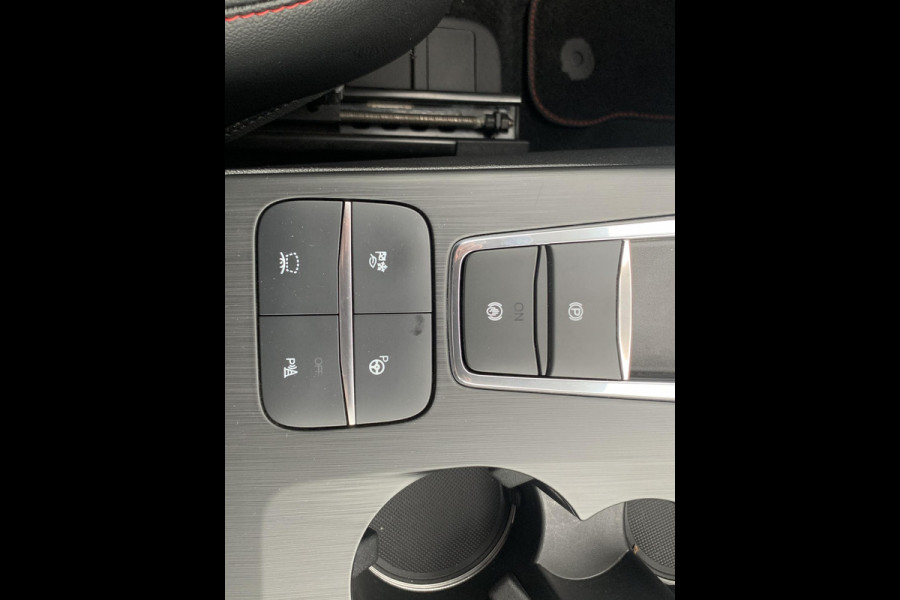 Ford Kuga 2.5 FHEV ST-Line X | 225pk | Trekhaak | Winter Pack | Adaptieve Cruise | Achteruitrijcamera | Apple Carplay & Android Auto | 1.600kg Trekgewicht