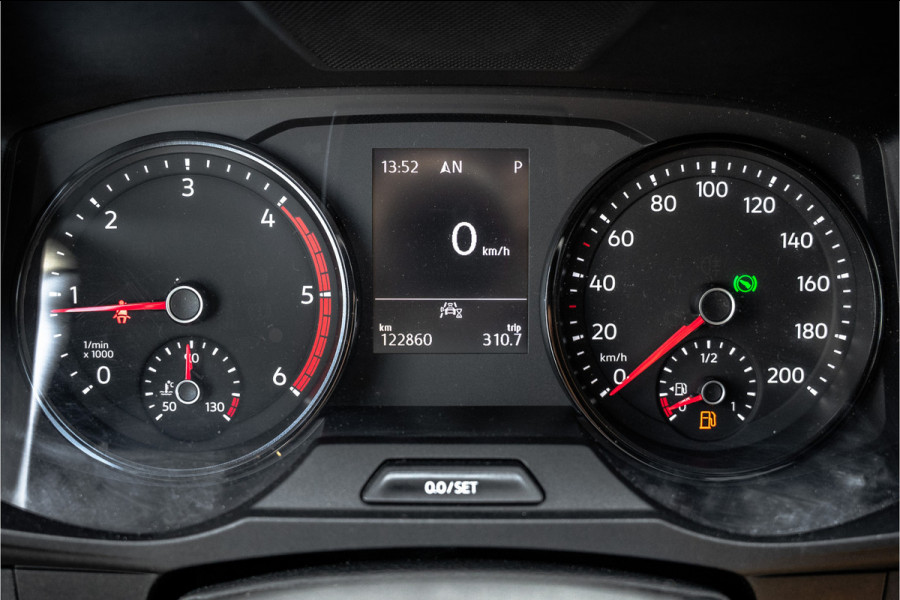 Volkswagen Crafter 2.0 TDI XL L5H3 | 177 PK | Rijplaten | Automaat | LED | Camera | Carplay | Schuifdeur L+R | PDC | Trekhaak