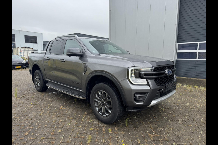 Ford Ranger 2.0 Super Cab EcoBlue Wildtrak | Rollertop | Trekhaak | Adaptive Cruise Control | Camera |