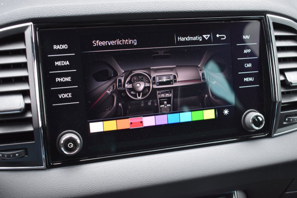 Škoda Karoq 1.5 TSI ACT Sportline | TREKHAAK | CANTON | ADAPTIEVE CRUISE CONTROLE | STOELVERWARMING | NAP | VOORRUITVERWARMING