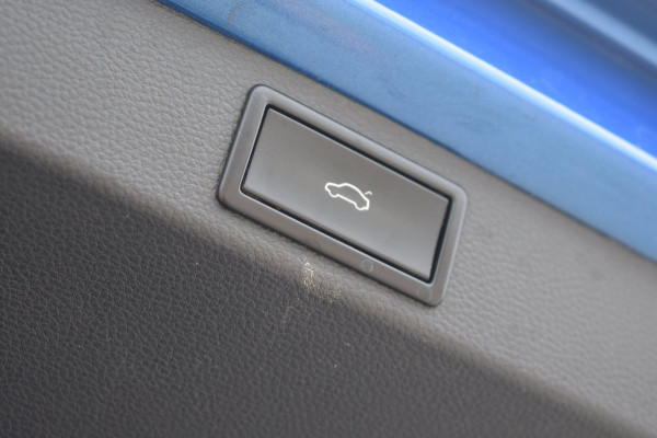 Škoda Karoq 1.5 TSI ACT Sportline | TREKHAAK | CANTON | ADAPTIEVE CRUISE CONTROLE | STOELVERWARMING | NAP | VOORRUITVERWARMING