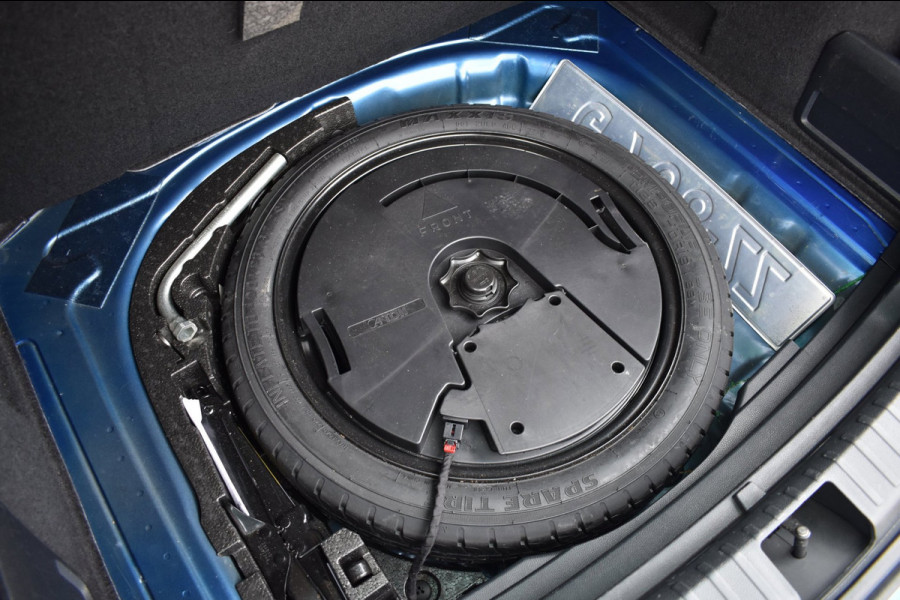 Škoda Karoq 1.5 TSI ACT Sportline | TREKHAAK | CANTON | ADAPTIEVE CRUISE CONTROLE | STOELVERWARMING | NAP | VOORRUITVERWARMING