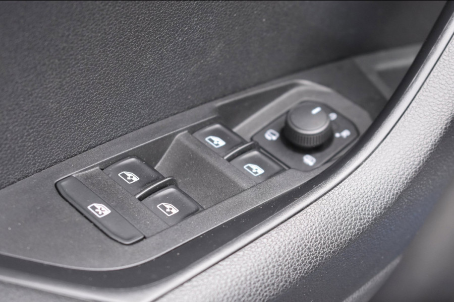 Škoda Karoq 1.5 TSI ACT Sportline | TREKHAAK | CANTON | ADAPTIEVE CRUISE CONTROLE | STOELVERWARMING | NAP | VOORRUITVERWARMING