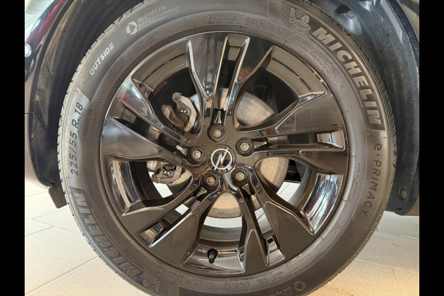 Opel Grandland 1.2 Turbo Ultimate 130PK AUTOMAAT AIRCO NAVI CRUISE LED MATRIX STOELVERW CAM PDC TREKHAAK PRIVACYGLAS NIEUWSTAAT