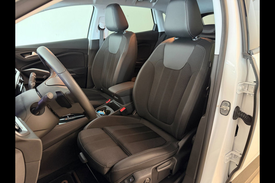Opel Grandland 1.2 Turbo Ultimate 130PK AUTOMAAT AIRCO NAVI CRUISE LED MATRIX STOELVERW CAM PDC TREKHAAK PRIVACYGLAS NIEUWSTAAT
