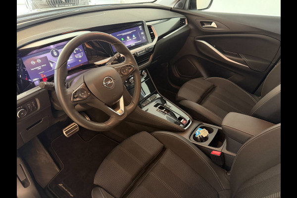 Opel Grandland 1.2 Turbo Ultimate 130PK AUTOMAAT AIRCO NAVI CRUISE LED MATRIX STOELVERW CAM PDC TREKHAAK PRIVACYGLAS NIEUWSTAAT