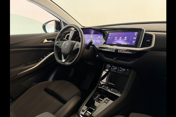 Opel Grandland 1.2 Turbo Ultimate 130PK AUTOMAAT AIRCO NAVI CRUISE LED MATRIX STOELVERW CAM PDC TREKHAAK PRIVACYGLAS NIEUWSTAAT