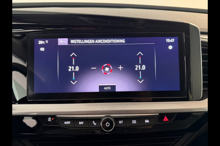 Opel Grandland 1.2 Turbo Ultimate 130PK AUTOMAAT AIRCO NAVI CRUISE LED MATRIX STOELVERW CAM PDC TREKHAAK PRIVACYGLAS NIEUWSTAAT