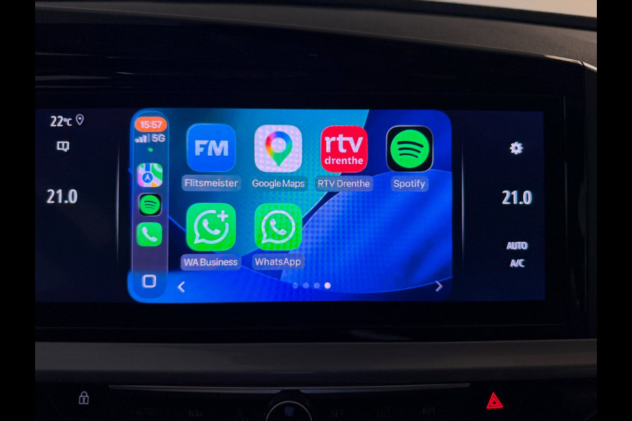 Opel Grandland 1.2 Turbo Ultimate 130PK AUTOMAAT AIRCO NAVI CRUISE LED MATRIX STOELVERW CAM PDC TREKHAAK PRIVACYGLAS NIEUWSTAAT