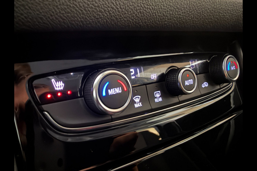 Opel Grandland 1.2 Turbo Ultimate 130PK AUTOMAAT AIRCO NAVI CRUISE LED MATRIX STOELVERW CAM PDC TREKHAAK PRIVACYGLAS NIEUWSTAAT