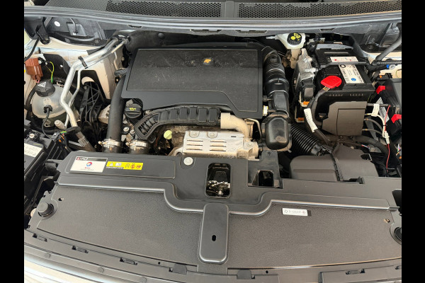 Opel Grandland 1.2 Turbo Ultimate 130PK AUTOMAAT AIRCO NAVI CRUISE LED MATRIX STOELVERW CAM PDC TREKHAAK PRIVACYGLAS NIEUWSTAAT