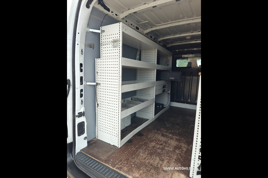 Renault Master T35 2.3 dCi 135 L2H2 + werkplaats inrichting , Euro 6 , 1e Eig , 140 PK , Apk 4-2027 , Camera , leuke bus.
