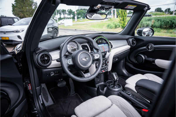 MINI Cabrio 2.0 Cooper S MINI Yours ** Nappa leder ** Keyless ** Camera ** Carplay