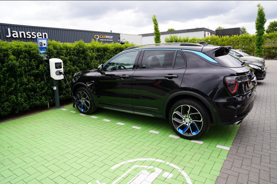 Lynk & Co 01 1.5|Prijs incl. 12 mnd garantie| PDC Panoramadak LMV Navi Apple carplay/Android auto Camera