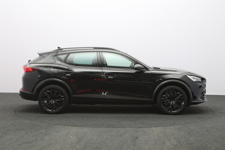 CUPRA Formentor 1.4 e-Hybrid VZ 245 PK Black Edition PHEV, Panoramadak, Memory, Alcantara, Camera, Winterpakket