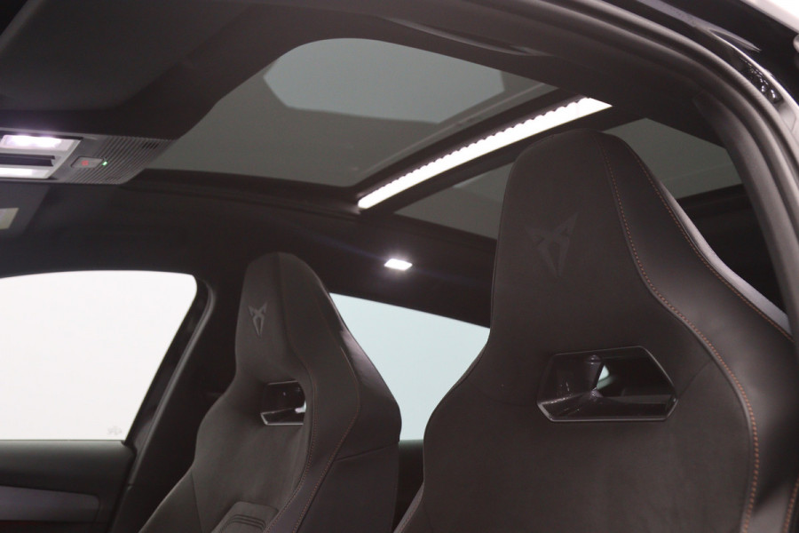 CUPRA Formentor 1.4 e-Hybrid VZ 245 PK Black Edition PHEV, Panoramadak, Memory, Alcantara, Camera, Winterpakket