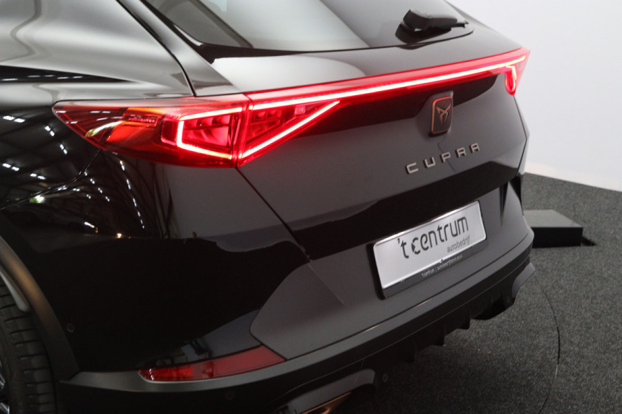 CUPRA Formentor 1.4 e-Hybrid VZ 245 PK Black Edition PHEV, Panoramadak, Memory, Alcantara, Camera, Winterpakket