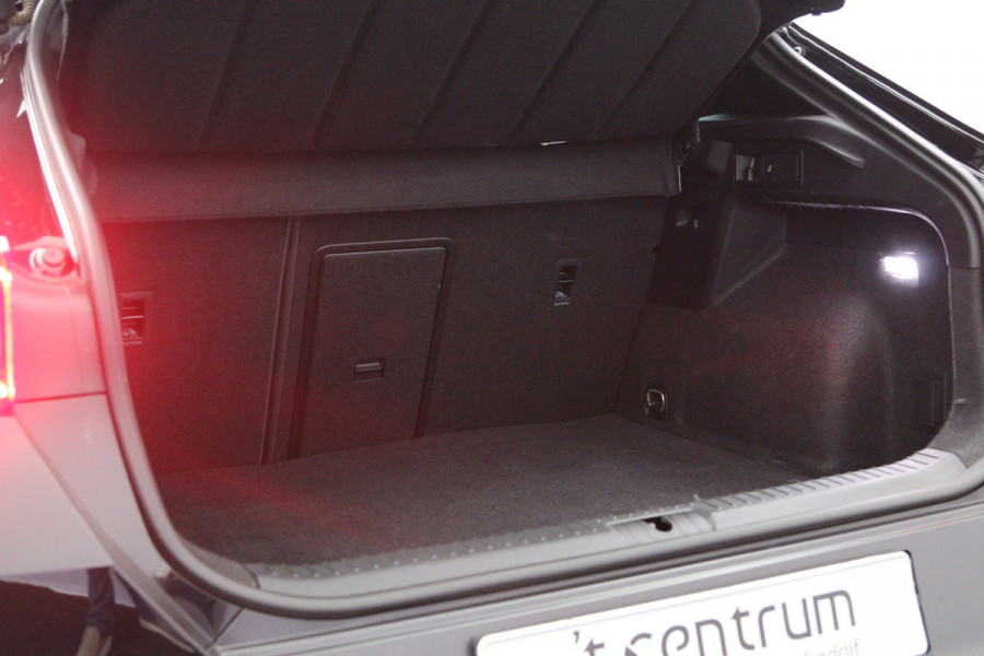 CUPRA Formentor 1.4 e-Hybrid VZ 245 PK Black Edition PHEV, Panoramadak, Memory, Alcantara, Camera, Winterpakket