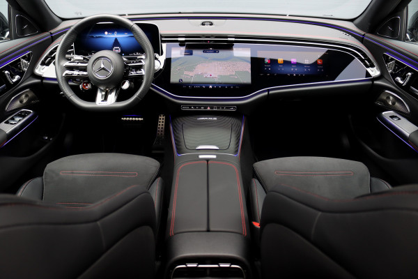 Mercedes-Benz E-Klasse Estate AMG 53 4MATIC+ | Hyperscreen | Achterasbesturing | Trekhaak | Distronic | Burmester | Panoramadak | Surround Camera | Digital Light |