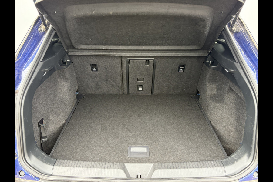 Volkswagen ID.4 SOH 93.6% Family 77 kWh Panoramadak Warmtepomp Adapt.Cruise Carplay
