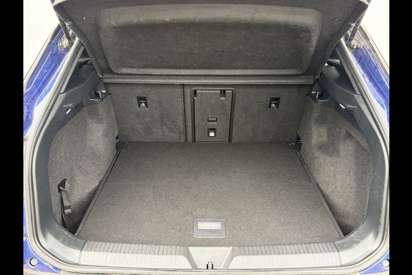 Volkswagen ID.4 SOH 93.6% Family 77 kWh Panoramadak Warmtepomp Adapt.Cruise Carplay