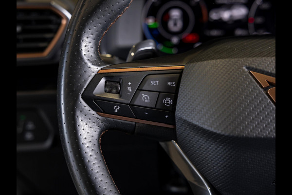 CUPRA Formentor 1.4 e-Hybrid Business SOH 92% / 204pk / Trekhaak / Achteruitrij camera /