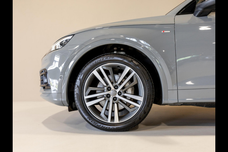 Audi Q5 50 TFSI e quattro S-Line edition SOH 92% / 300pk / Panorama dak / Trekhaak / Rondomzicht camera /