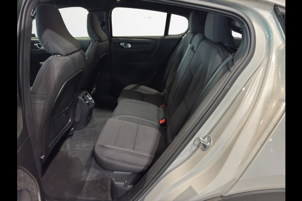 Volvo C40 Aut. Single Motor Extened Range Panoramadak Parkeercamera 82kWh 252pk