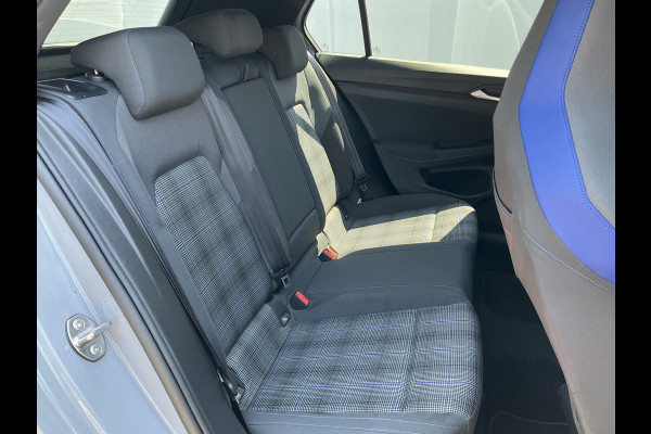Volkswagen Golf 1.4 eHybrid GTE PHEV 259PK Afn.Trekhaak Adap.Cruise SOH 90.1% Led Camera Stoelverw Orig.NL UITSTRALING!