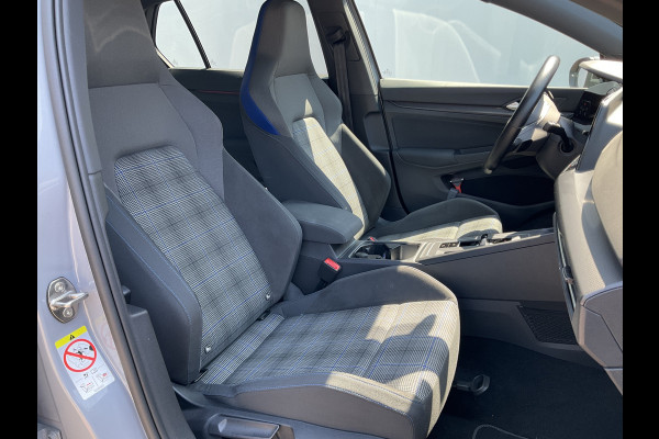 Volkswagen Golf 1.4 eHybrid GTE PHEV 259PK Afn.Trekhaak Adap.Cruise SOH 90.1% Led Camera Stoelverw Orig.NL UITSTRALING!