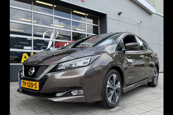Nissan Leaf Tekna 40 kWh - Automaat I Navigatie I Camera 360 I PDC I LED I Leer I Sport velgen I Dealer onderhouden