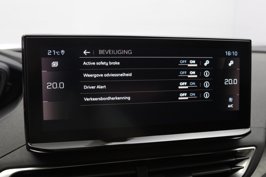 Peugeot 3008 1.2 PureTech 130 PK GT, Panoramadak, Trekhaak, Adap. Cruise Control, Carplay, Camera