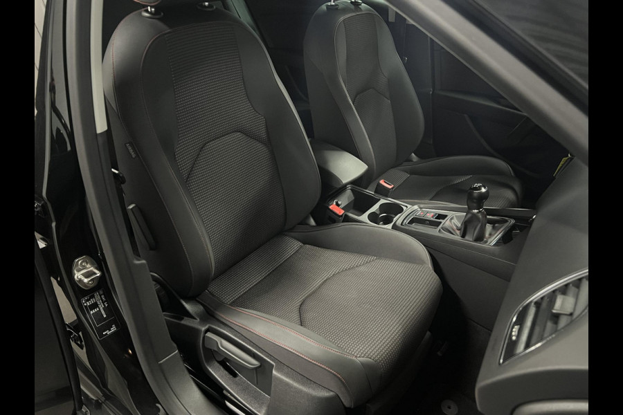 Seat Leon ST 1.5 TSI FR Business Intense | Cruise control | Achterruitrijcamera | Carplay | Beats soundsystem | Climate control | Navigatie | Airco | Parkeersensoren