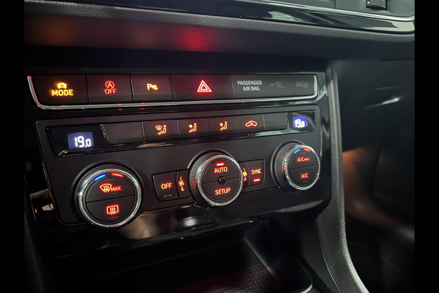 Seat Leon ST 1.5 TSI FR Business Intense | Cruise control | Achterruitrijcamera | Carplay | Beats soundsystem | Climate control | Navigatie | Airco | Parkeersensoren