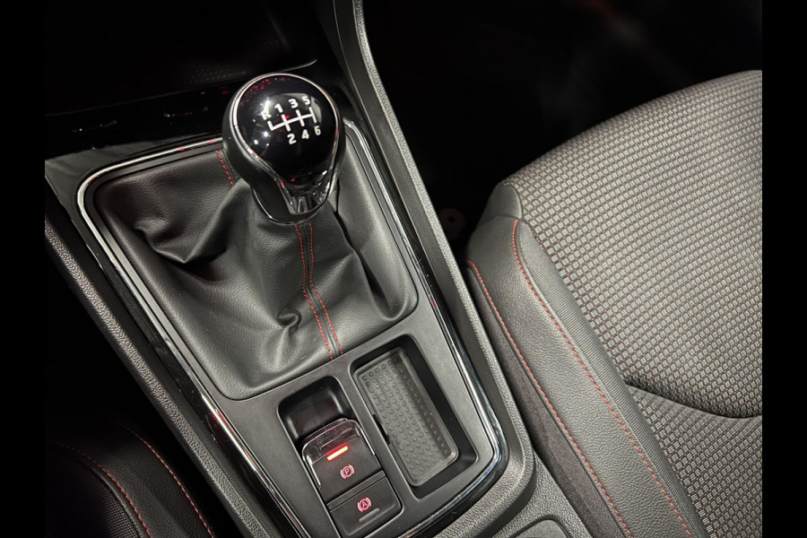 Seat Leon ST 1.5 TSI FR Business Intense | Cruise control | Achterruitrijcamera | Carplay | Beats soundsystem | Climate control | Navigatie | Airco | Parkeersensoren