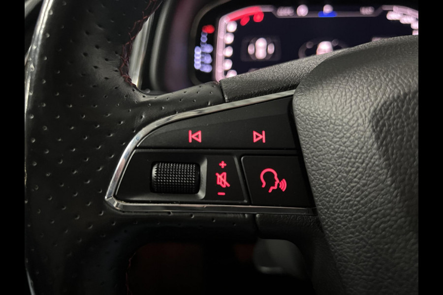 Seat Leon ST 1.5 TSI FR Business Intense | Cruise control | Achterruitrijcamera | Carplay | Beats soundsystem | Climate control | Navigatie | Airco | Parkeersensoren