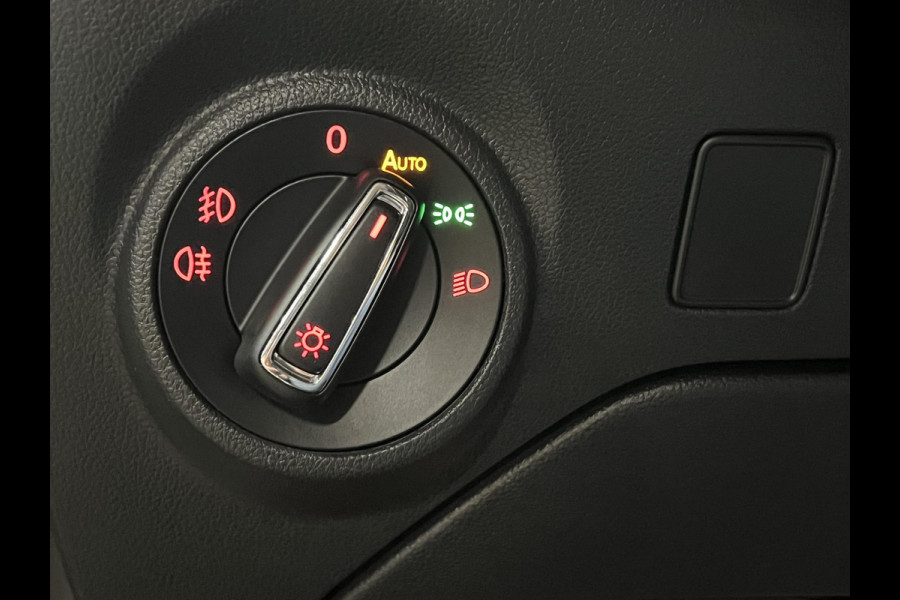 Seat Leon ST 1.5 TSI FR Business Intense | Cruise control | Achterruitrijcamera | Carplay | Beats soundsystem | Climate control | Navigatie | Airco | Parkeersensoren
