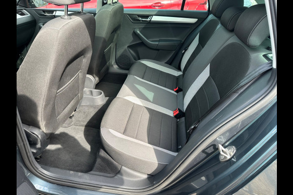 Škoda Rapid Spaceback 1.0 TSI Greentech Drive * PANO * TREKHAAK * AUTOMAAT *