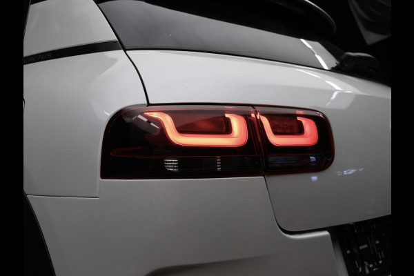 Citroën C4 Cactus 1.2 PureTech Shine (PANORAMADAK,APPLE CARPLAY,STOELVERWARMING,NAVI,CAMERA,LANE ASSIST,LED,CRUISE,NETTESTAAT)