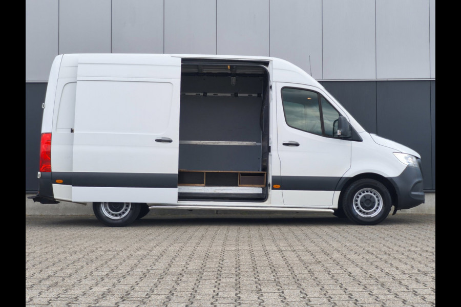 Mercedes-Benz Sprinter 316 RWD AUTOMAAT 3500KG TREKHAAK L2H2 AIRCO CRUISE