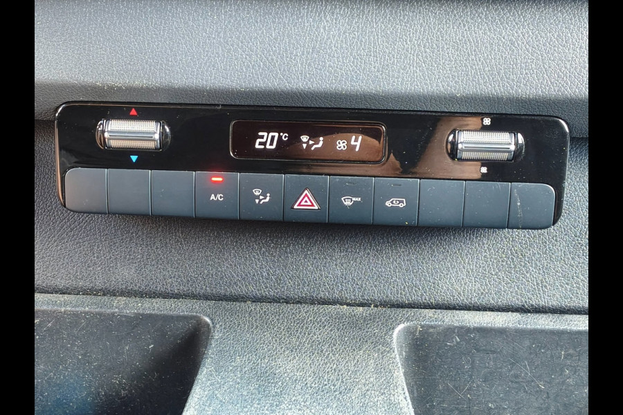 Mercedes-Benz Sprinter 316 RWD AUTOMAAT 3500KG TREKHAAK L2H2 AIRCO CRUISE